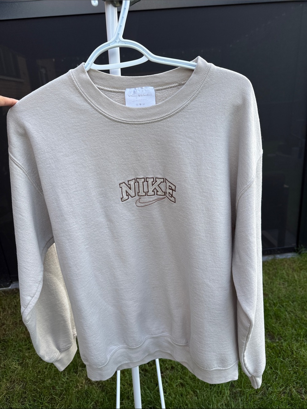 Nike Men's Crewneck Sweatshirt in Beige with Embroidered Logo